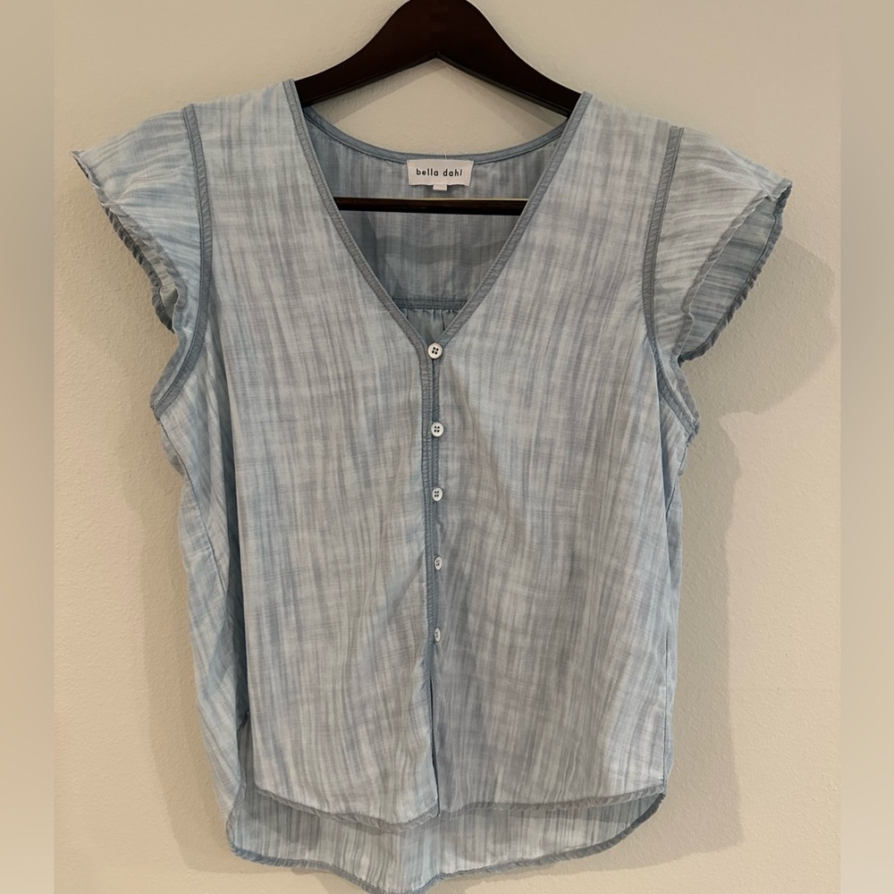 Bella Dahl - Anthropologie chambray V-Neck Button Front Women's Top - Picture 2 of 5